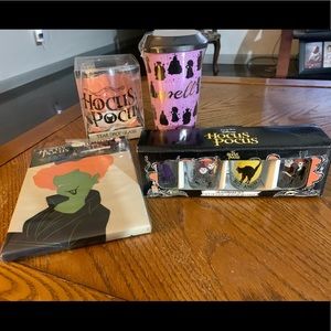 Hocus Pocus glassware lot & pillowcase